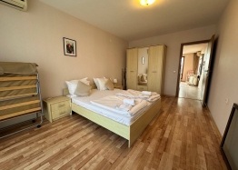 Apartmán s velkou terasou a výhledem na moře v první řadě. Foto 7