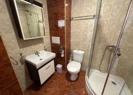 Apartmán s velkou terasou a výhledem na moře v první řadě. Foto 11