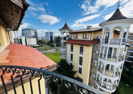 Three-room apartment with a view in a large SPA complex. Photo 11