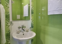 Stylowy i przestronny apartament trzypokojowy 300 metrów od morza w Nesebyrze. Zdjęcie 9