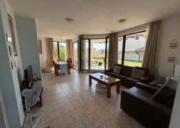 Дом с тремя спальнями в большом коттеджном комплексе. Фото 9