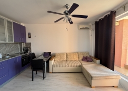 Jednopokojový apartmán ve velkém komplexu na pobřeží. Foto 9 Jednopokojový apartmán ve velkém komplexu na pobřeží. Foto 9