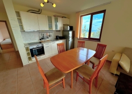 Apartmán s výhledem na moře ve velkém komplexu. Foto 12