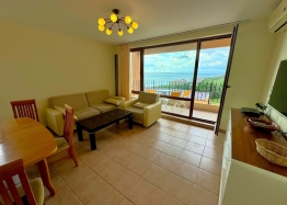 Apartmán s výhledem na moře ve velkém komplexu. Foto 20