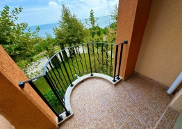 Apartmán s výhledem na moře ve velkém komplexu. Foto 25