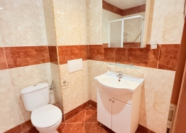 Красивая трехкомнатная квартира на Солнечном берегу. Photo 12
