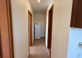 Dreizimmerwohnung in einem großen Komplex. Foto 18