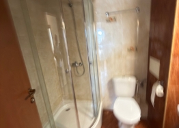 Dreizimmerwohnung in einem großen Komplex. Foto 20