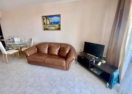 Spacious apartment with sea view meters from the beach. Photo 12