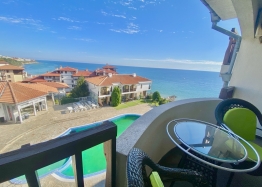 Spacious apartment with sea view meters from the beach. Photo 7