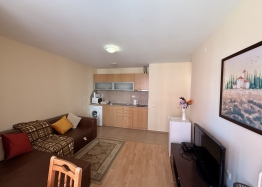 Cozy two-room apartment in a large family complex. Photo 13