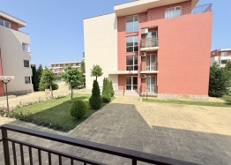 Cozy two-room apartment in a large family complex. Photo 8