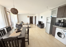 Apartament z widokiem na morze i trawnikiem w pierwszej linii. Zdjęcie 27