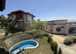 Spacious apartment in a large cottage complex. Photo 5