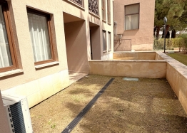 Duże studio z trawnikiem w luksusowym aparthotelu. Zdjęcie 8 Duże studio z trawnikiem w luksusowym aparthotelu. Zdjęcie 8