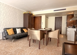 Duże studio z trawnikiem w luksusowym aparthotelu. Zdjęcie 9 Duże studio z trawnikiem w luksusowym aparthotelu. Zdjęcie 9