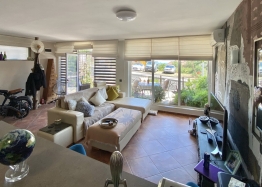 Čtyřpokojový apartmán s výhledem na moře. Foto 18
