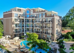 Three-room apartment with a huge terrace in a boutique complex. Photo 1