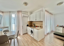 Beautiful two-room apartment in the center of Sunny Beach. Photo 3