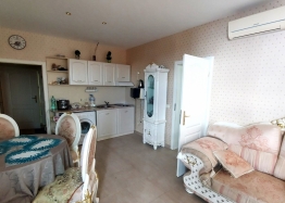 Three-room apartment in an elite residential complex 100 meters from the sea. Photo 4