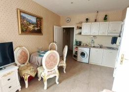 Three-room apartment in an elite residential complex 100 meters from the sea. Photo 3