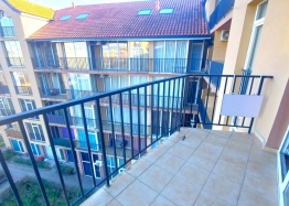 Spacious studio apartment on the coast at a good price. Photo 6