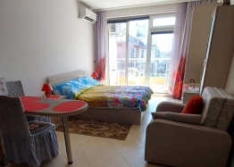 Spacious studio in Pomorie 150 meters from the sea. Photo 8
