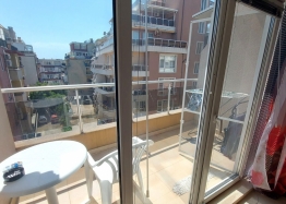 Spacious studio in Pomorie 150 meters from the sea. Photo 5