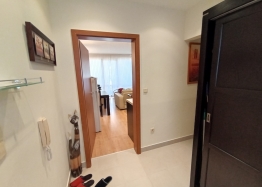 Vynikající třípokojový byt v centru Slunečného pobřeží. Foto 14