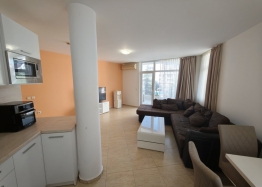 Large apartment with a pool view in a residential complex. Photo 13 Large apartment with a pool view in a residential complex. Photo 13