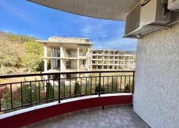 Spacious apartment in a complex with an excellent location. Photo 10