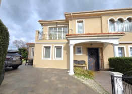 Dom szeregowy w kompleksie Victoria Hill. Zdjęcie 1