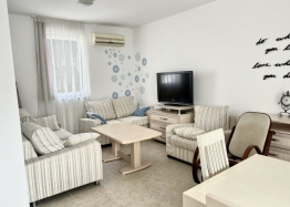 Two bedroom apartment close to the sea. Photo 2