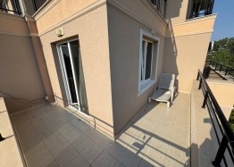 Prostorný apartmán s výhledem na bazén ve skvělém komplexu. Foto 18 Prostorný apartmán s výhledem na bazén ve skvělém komplexu. Foto 18