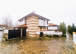 Двухэтажный дом в комплексе с бассейном . Фото 25