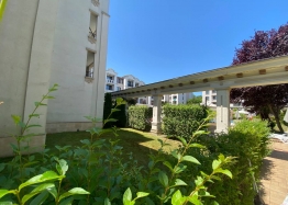 Útulný apartmán s vlastním dvorem v luxusním komplexu na první linii. Foto 14