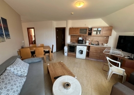 Квартира с тремя спальнями в тихом районе. Фото 2