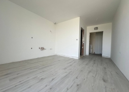 New studio in a quality building with no maintenance fee. Photo 5
