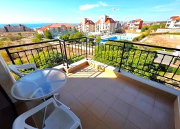 Spacious two-room apartment with sea view in Sveti Vlas. Photo 4
