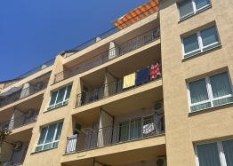 Prostorný apartmán s výhledem na bazén. Foto 10