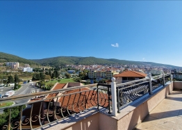 Schöne Wohnung mit Meerblick und großer Terrasse. Foto 17