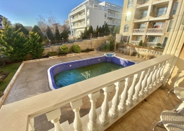 Красивая квартира с видом на бассейн. Фото 4