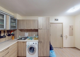 Apartment with a pool view in a residential complex. Photo 10