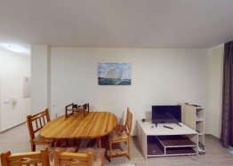 Apartment with a pool view in a residential complex. Photo 8