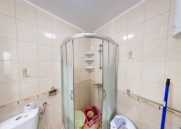 Apartment with a pool view in a residential complex. Photo 18