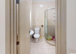 Apartment with a pool view in a residential complex. Photo 17