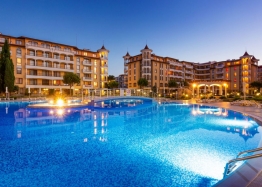 Apartment mit Poolblick in einer großen Anlage. Foto 6