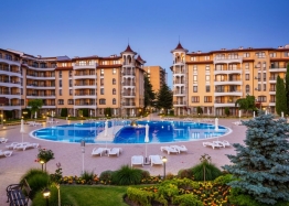 Apartment mit Poolblick in einer großen Anlage. Foto 7
