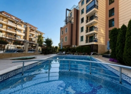 Excellent two-level apartment in a boutique complex. Photo 1 Excellent two-level apartment in a boutique complex. Photo 1
