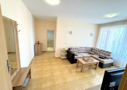 Apartment with pool view in a large complex. Photo 17